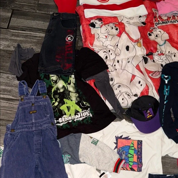 30 pc vintage kids Warner Bros. Black Looney Tunes Kids Disney jersey lot - Picture 6 of 16